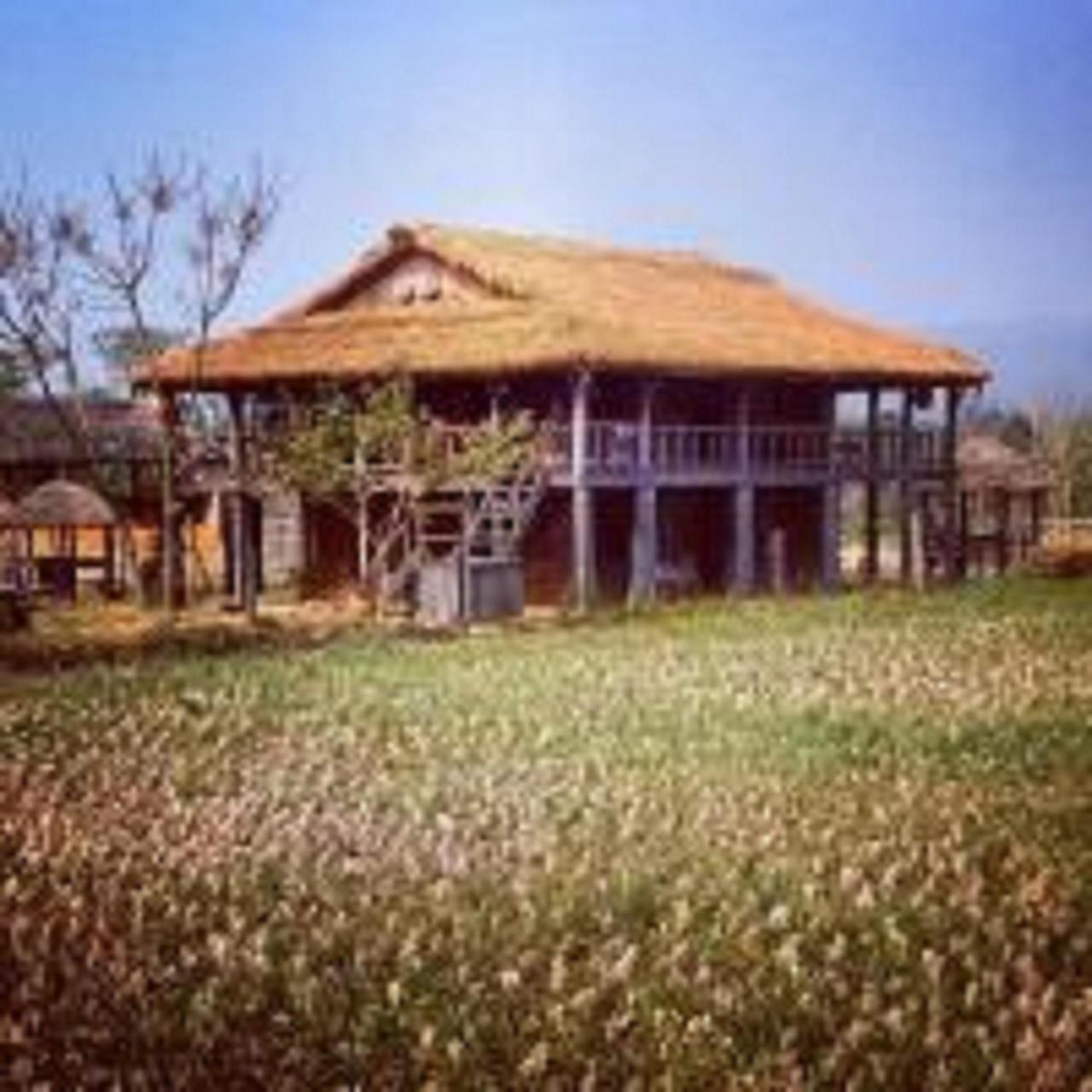 Shanta Ghar A Rustic Guesthouse Chitwan Luaran gambar