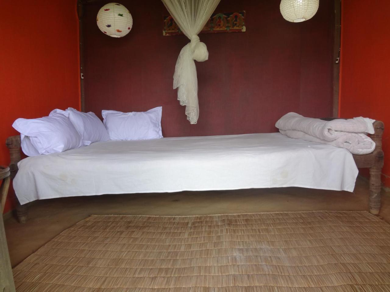 Shanta Ghar A Rustic Guesthouse Chitwan Luaran gambar