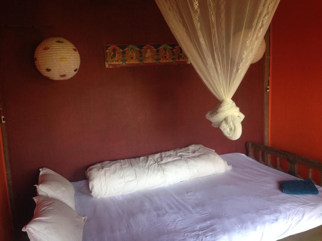 Shanta Ghar A Rustic Guesthouse Chitwan Luaran gambar